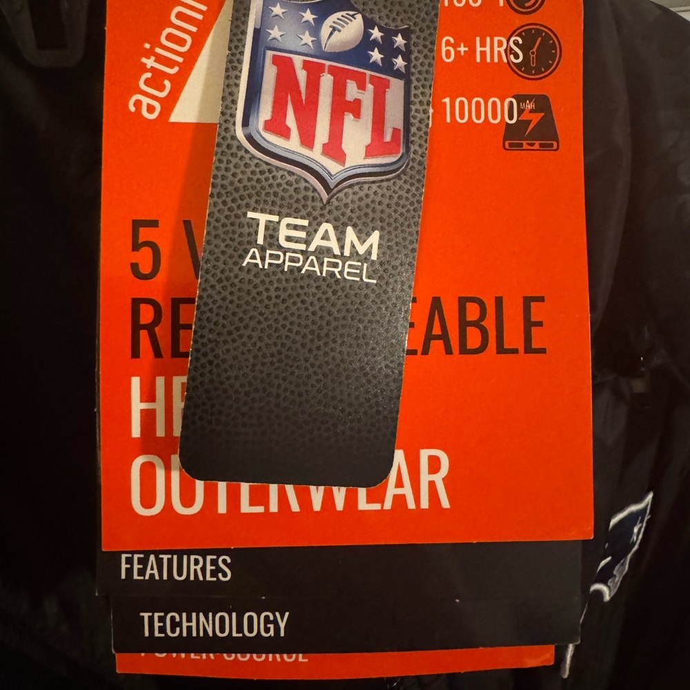 New England Patriots heated Puffer Jacket with Logo and battery pack- nwt - Picture 3 of 7